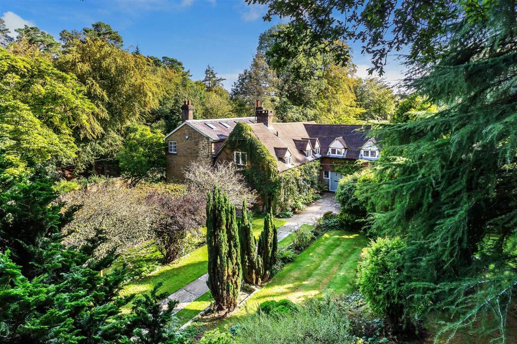 4 bedroom semidetached house for sale in Pitch Hill, Ewhurst