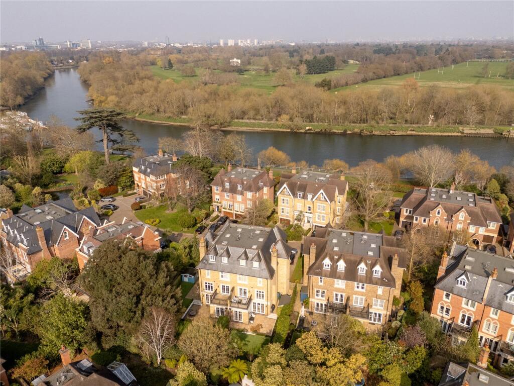 Main image of property: Martineau Drive, Twickenham, London, TW1