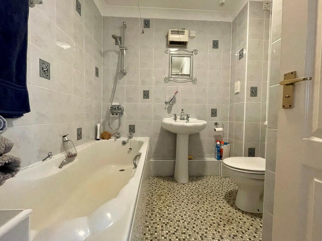 Additional property image - Abels Road, Halstead, Essex, CO9