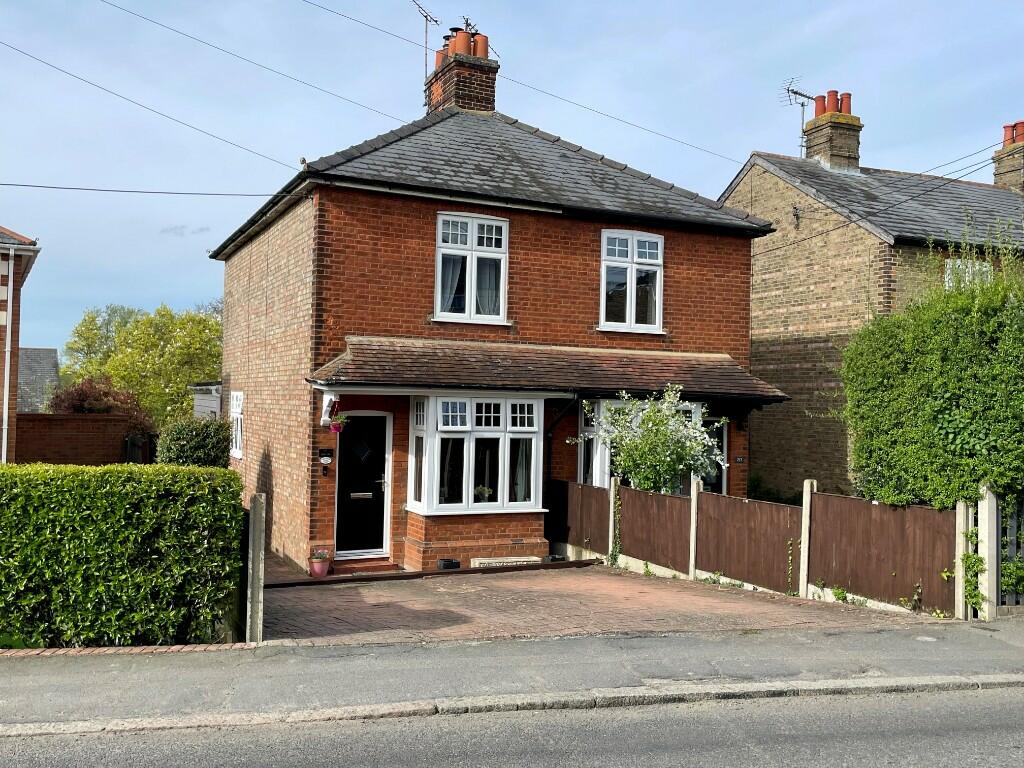 2 bedroom semidetached house for sale in Church Street, Bocking