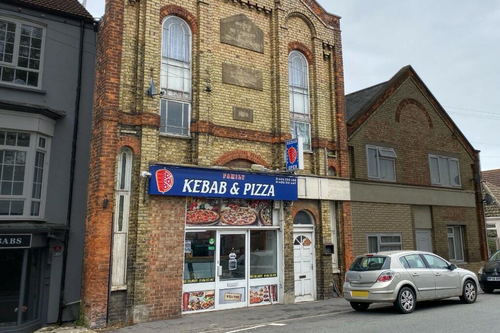 4 bedroom mixed use property for sale in Sutton Bridge, Lincolnshire, PE12