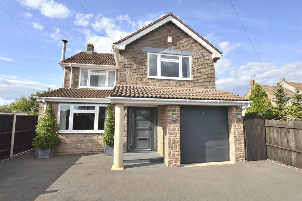 4 bedroom detached house for sale in Clyde Road, Frampton Cotterell, Bristol, BS36