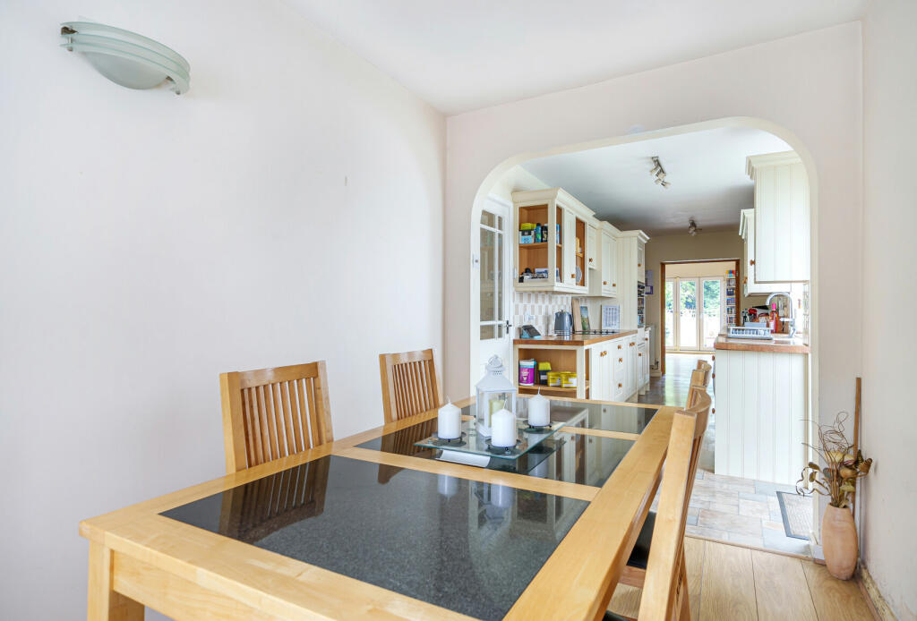 Additional property image - Manor Grove, Patchway, South Gloucestershire, BS34