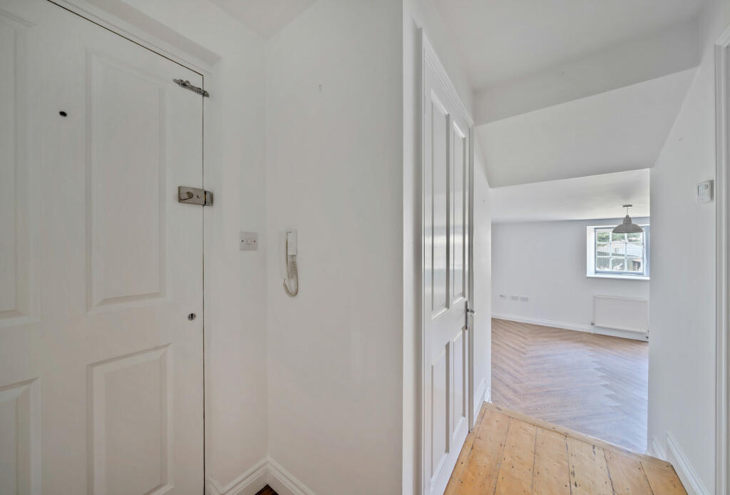 Additional property image - Conygre Road, Filton, Bristol, Gloucestershire, BS34