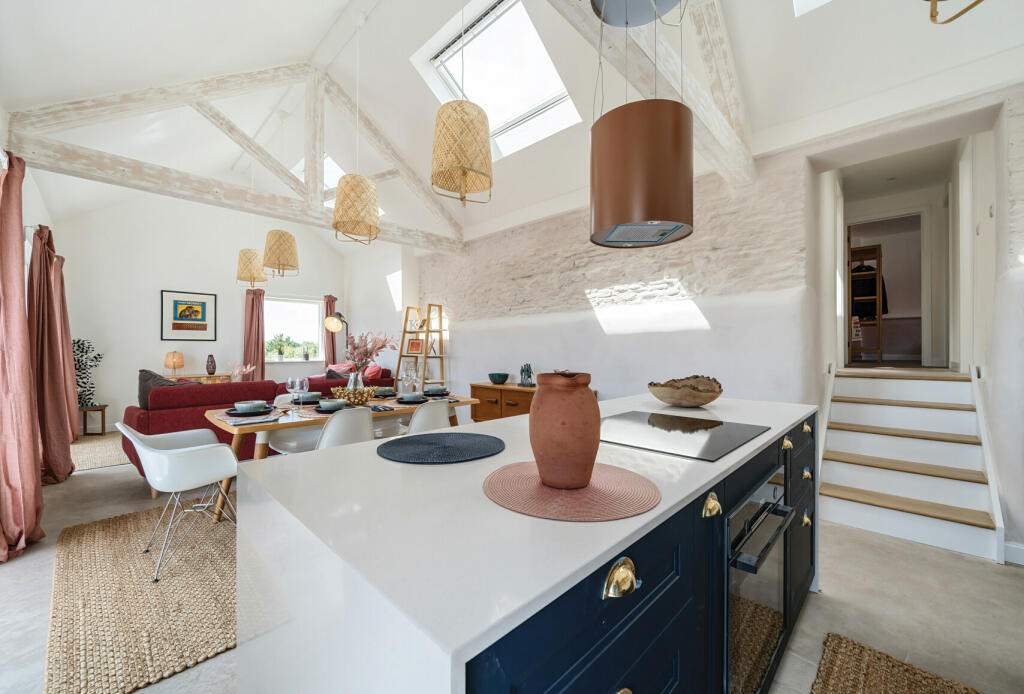 Additional property image - Ivory Hill Farm, Winterbourne, Bristol, Gloucestershire, BS36