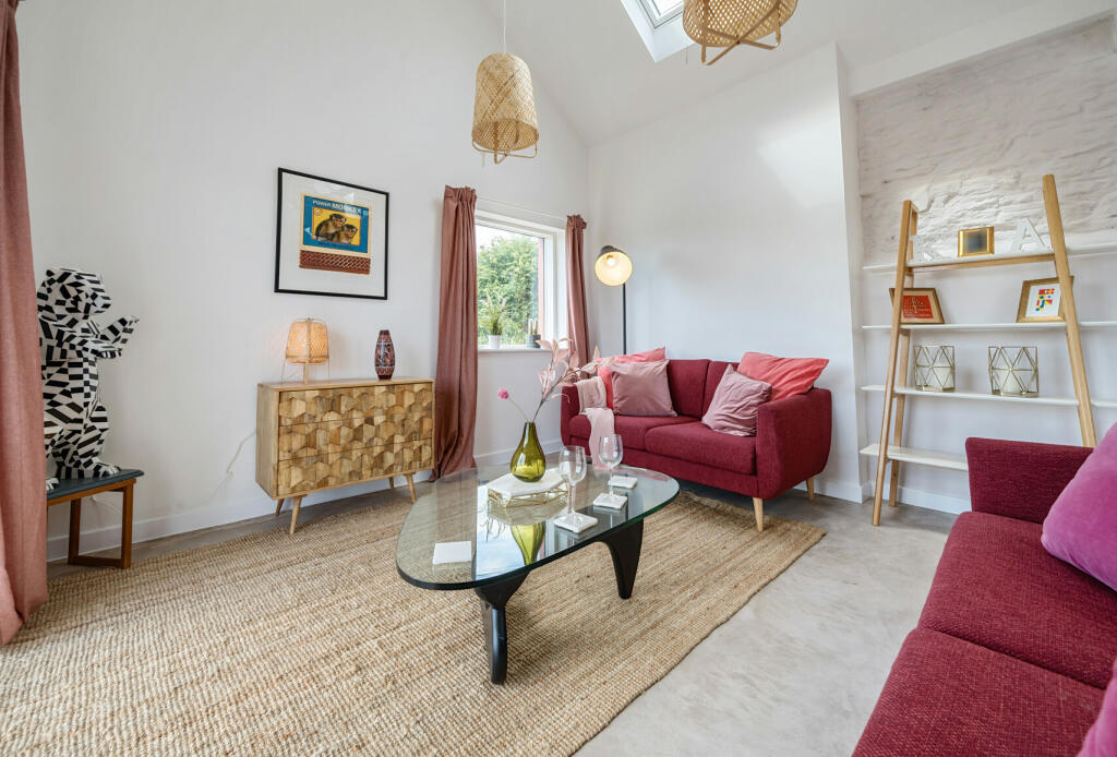 Additional property image - Ivory Hill Farm, Winterbourne, Bristol, Gloucestershire, BS36