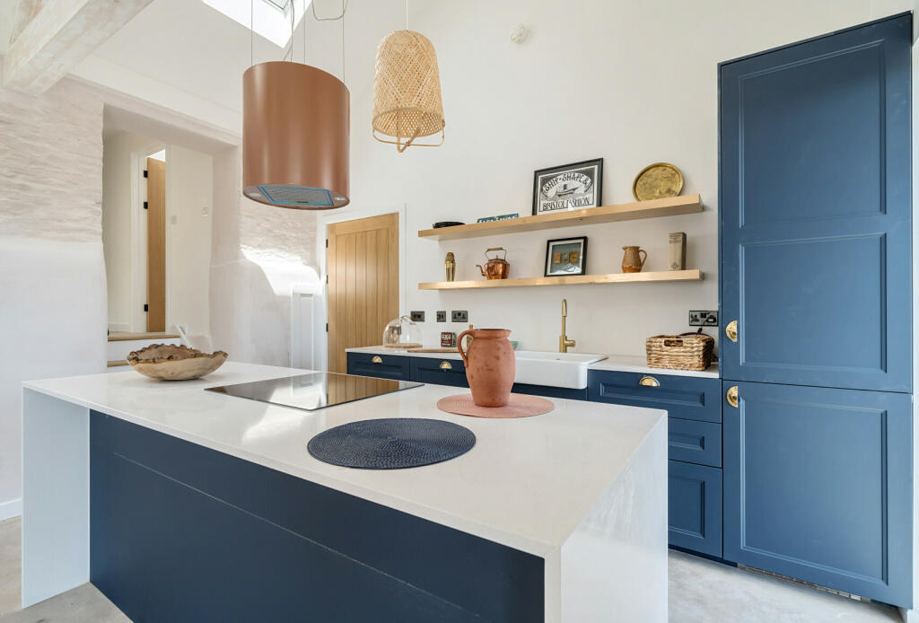 Additional property image - Ivory Hill Farm, Winterbourne, Bristol, Gloucestershire, BS36