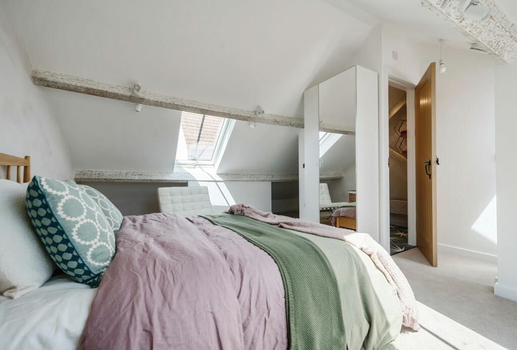 Additional property image - Ivory Hill Farm, Winterbourne, Bristol, Gloucestershire, BS36