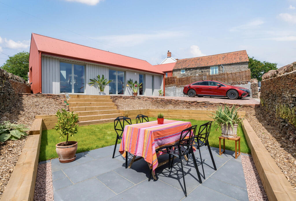 Additional property image - Ivory Hill Farm, Winterbourne, Bristol, Gloucestershire, BS36