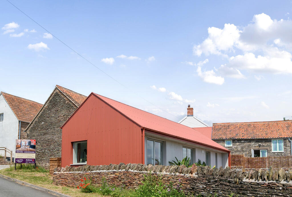 Additional property image - Ivory Hill Farm, Winterbourne, Bristol, Gloucestershire, BS36
