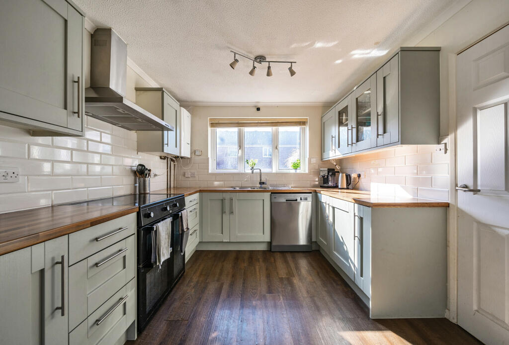 Additional property image - Crows Grove, Bradley Stoke, Bristol, Gloucestershire, BS32