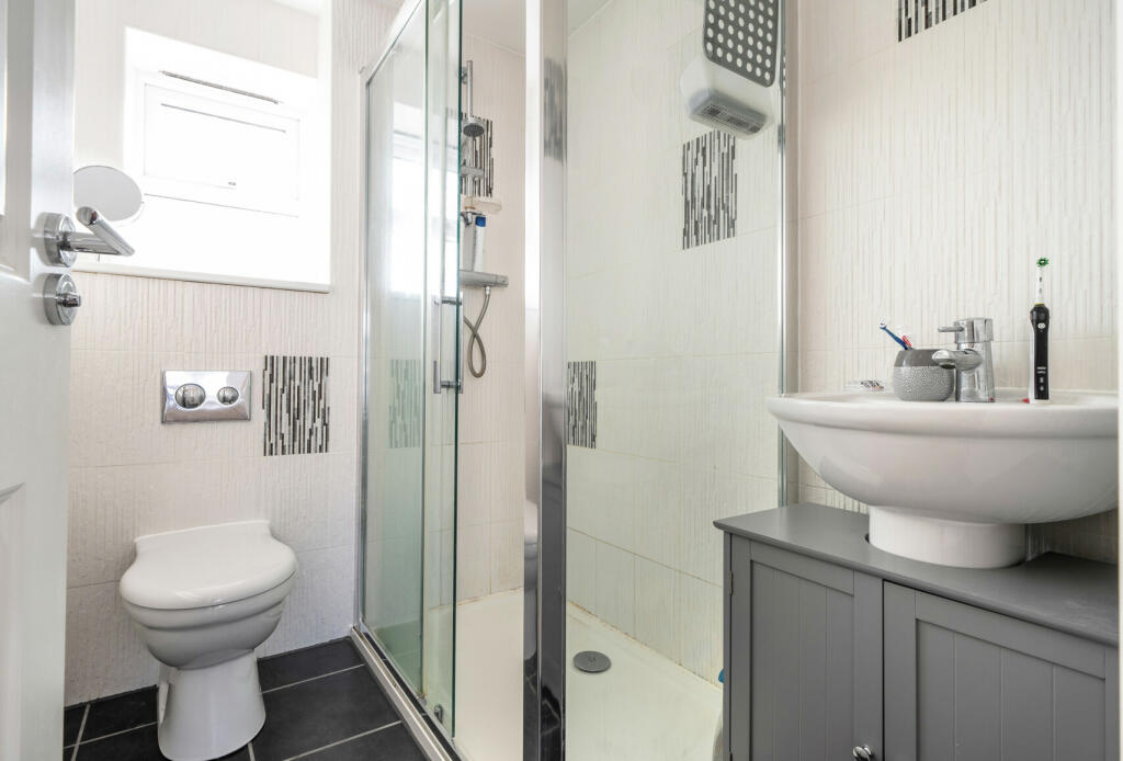 Additional property image - Oak Leaze, Patchway, Bristol, Gloucestershire, BS34