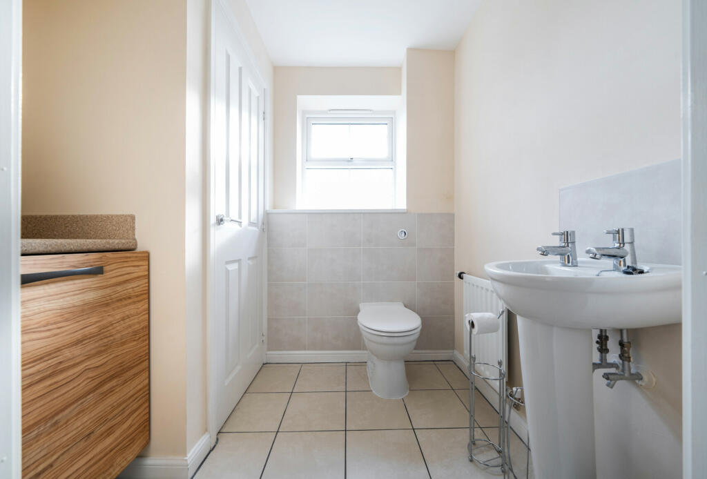 Additional property image - Oak Leaze, Patchway, Bristol, Gloucestershire, BS34