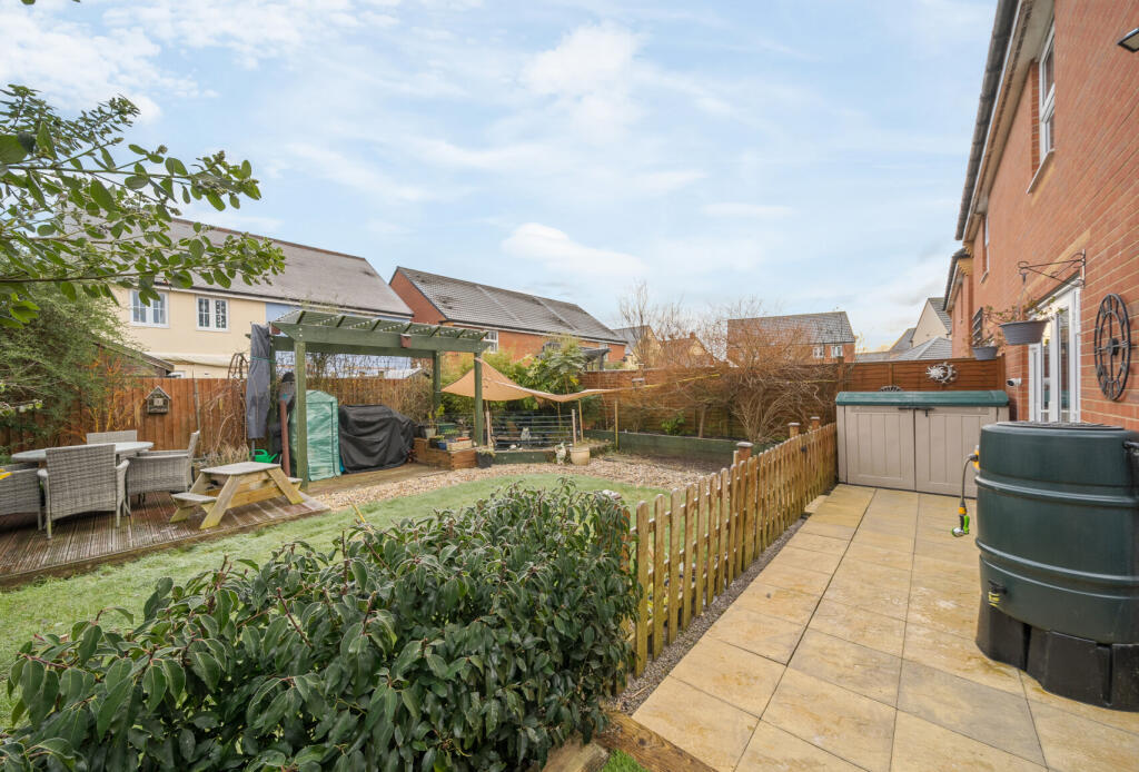 Additional property image - Farmers Walk, Thornbury, South Gloucestershire, BS35