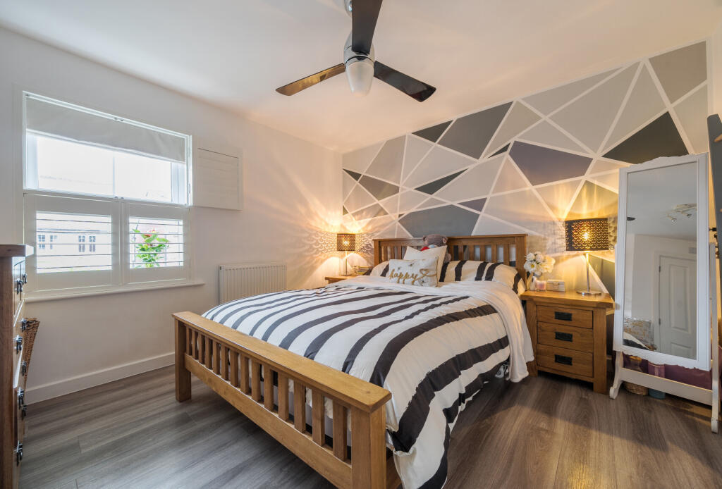 Additional property image - Farmers Walk, Thornbury, South Gloucestershire, BS35