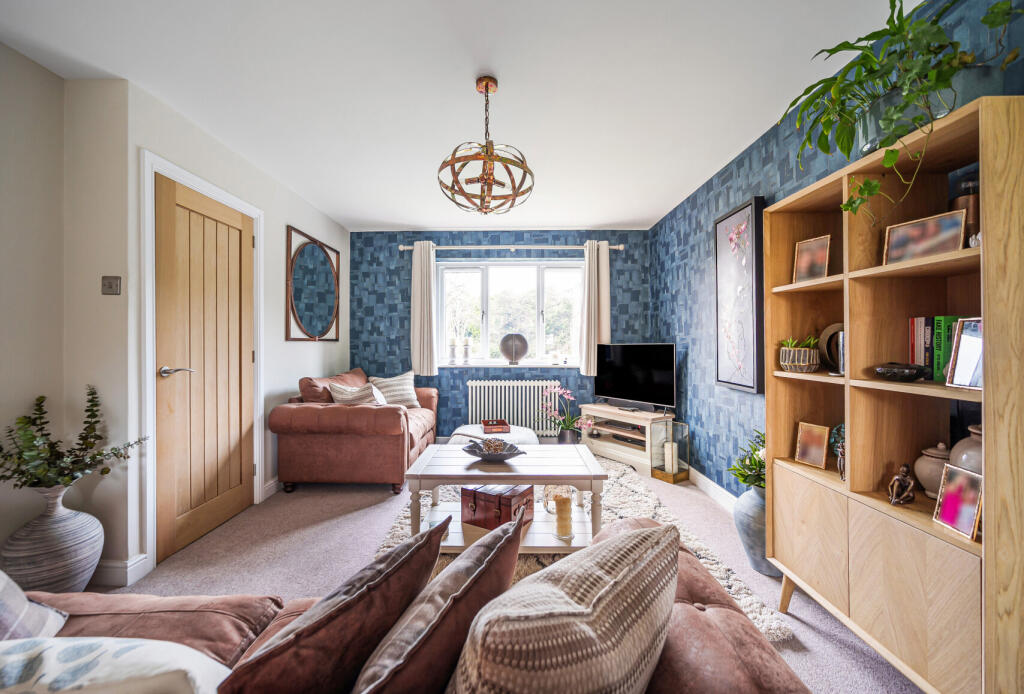 Additional property image - Lavender Close, Thornbury, Bristol, Gloucestershire, BS35