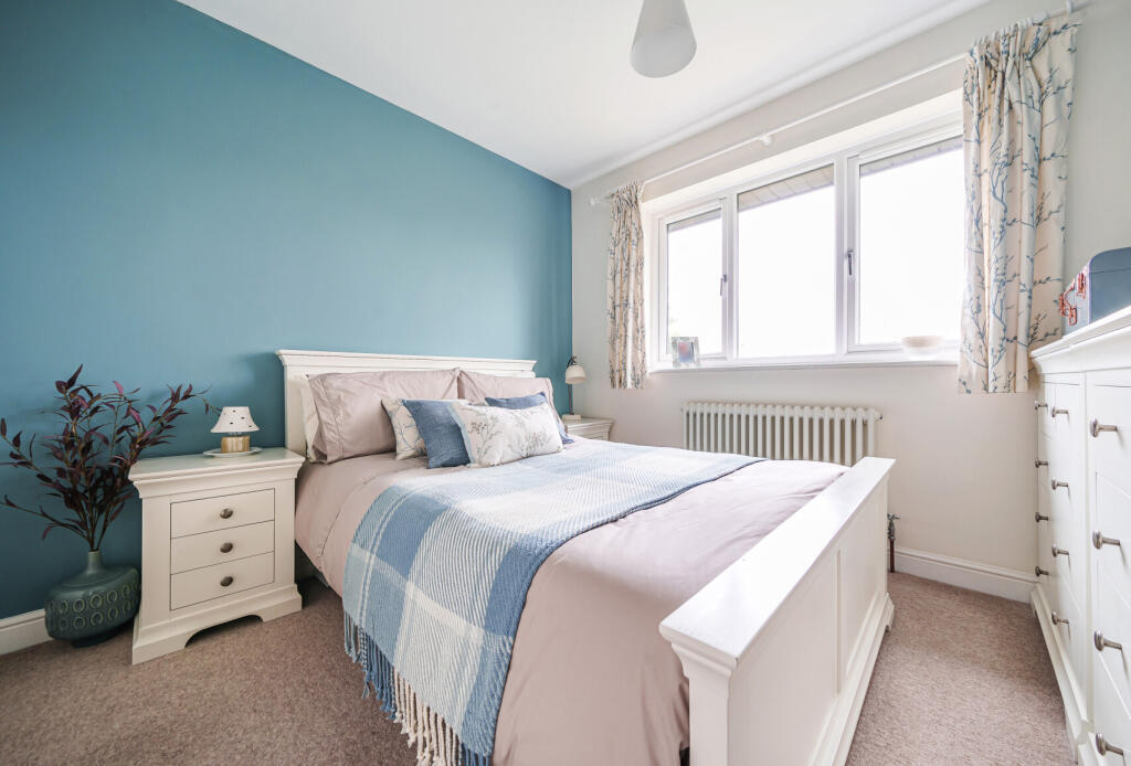 Additional property image - Lavender Close, Thornbury, Bristol, Gloucestershire, BS35