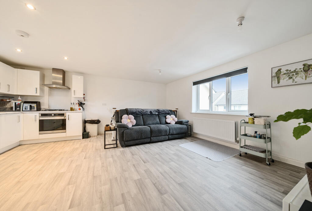 Additional property image - Pear Tree Leaze, Patchway, Bristol, Gloucestershire, BS34