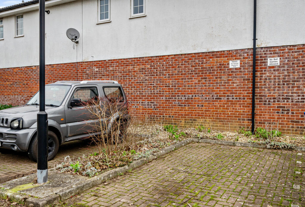 Additional property image - Great Meadow Road, Bradley Stoke, Bristol, Gloucestershire, BS32