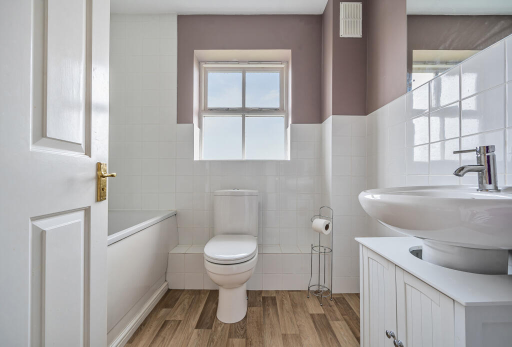 Additional property image - Blackberry Drive, Frampton Cotterell, Bristol, Gloucestershire, BS36