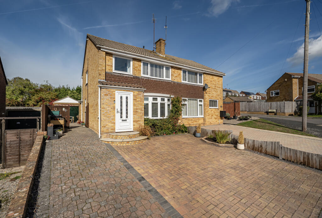 Main image of property: St. Davids Road, Thornbury, Bristol, Gloucestershire, BS35