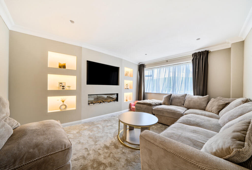 Main image of property: Goose Green, Frampton Cotterell, Bristol, Gloucestershire, BS36