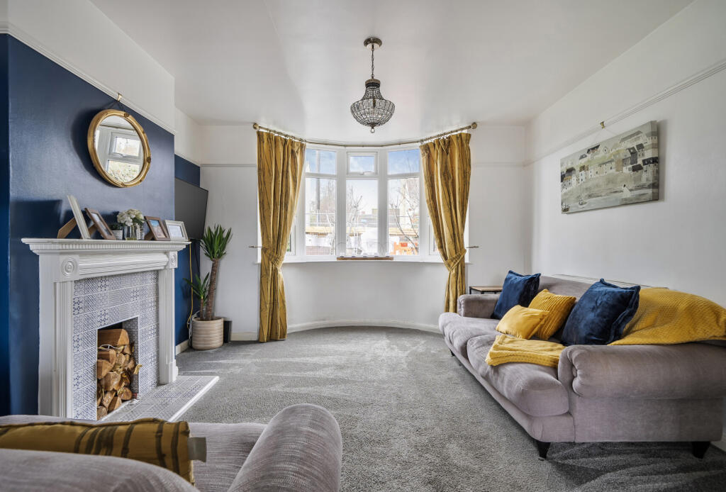 Main image of property: Park Lane, Frampton Cotterell, Bristol, Gloucestershire, BS36