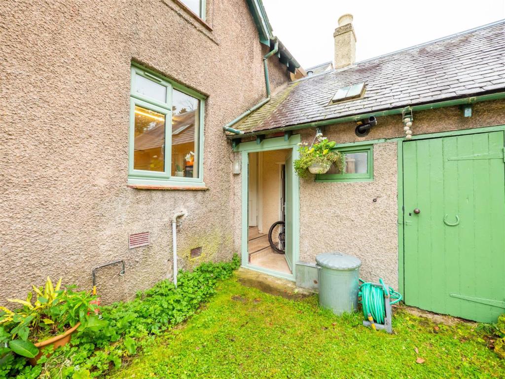 3 bedroom end of terrace house for sale in 2 Hazel Cottages, ChapelonLeader, Earlston, TD4
