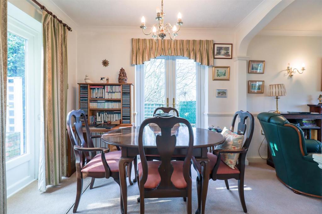 2 bedroom semidetached bungalow for sale in BUNGALOW... Cottered