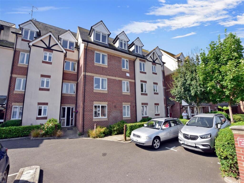 1 bedroom apartment for rent in Worthington Lodge 2 East Street CT21