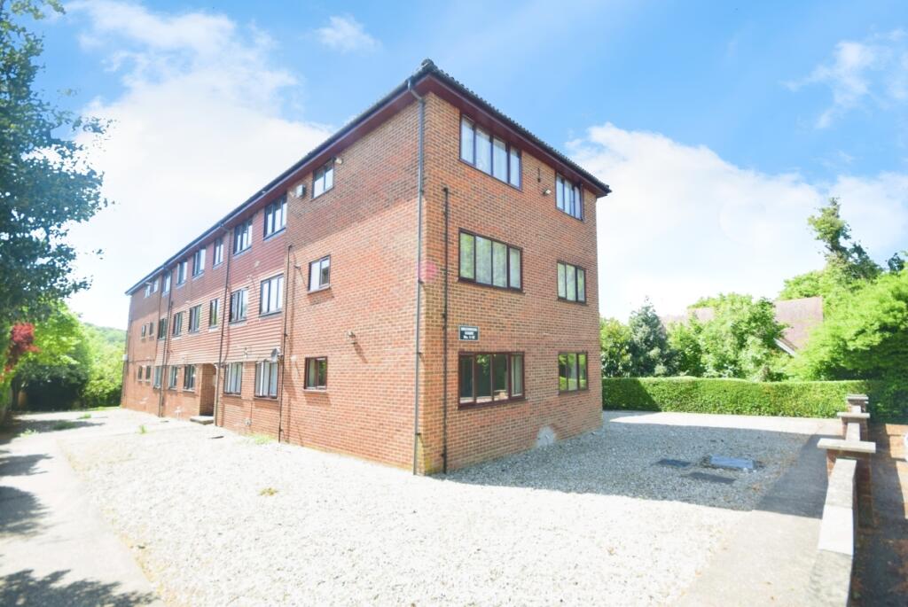 Main image of property: London Road River CT16