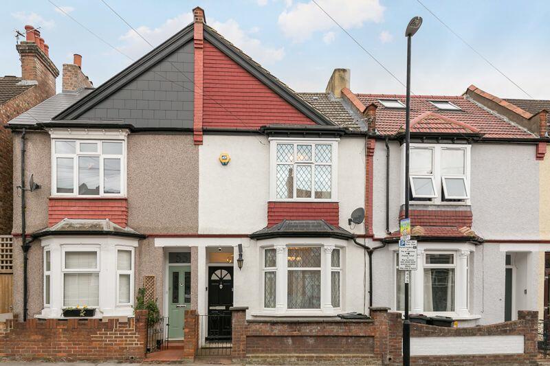 3 bedroom terraced house for sale in Court Road, Croydon, CR0