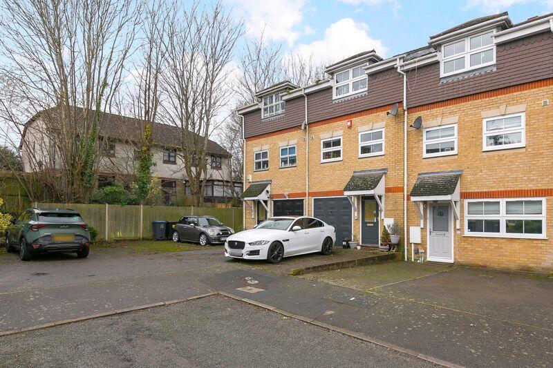 Additional property image - Hamond Close, South Croydon