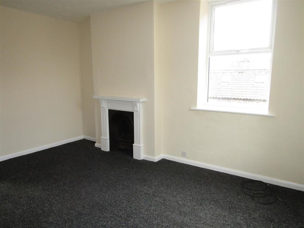 2 bedroom flat for sale in Fishergate, Boroughbridge, York, YO51