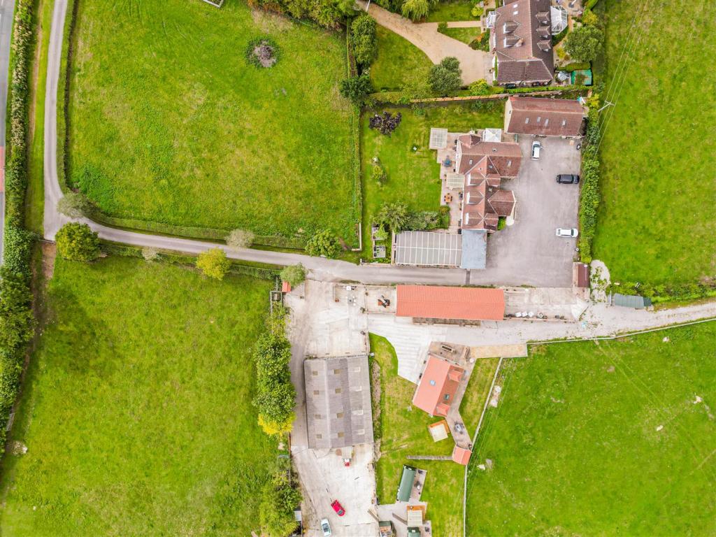 7 bedroom house for sale in Arkendale Road, Ferrensby, Knaresborough, HG5