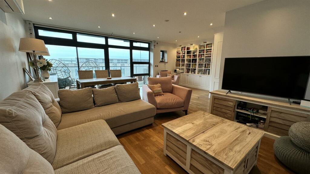 4 bedroom property for sale in The Anchorage, Gibraltar, Gibraltar