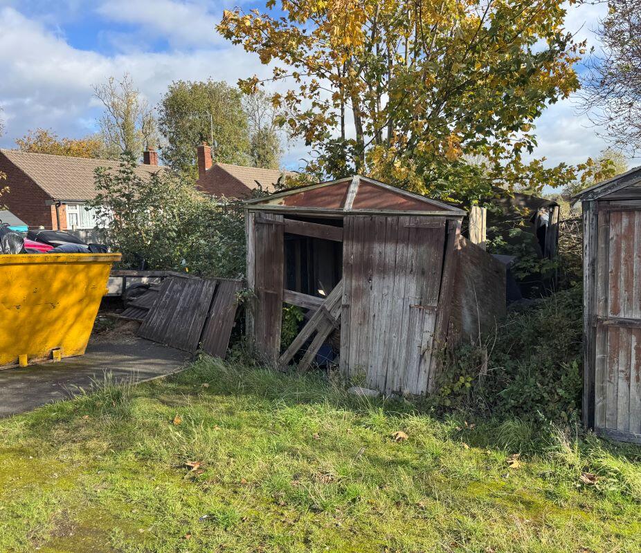 Main image of property: Land and shed to the rear of Chapel Street, Langwith, Mansfield, Nottinghamshire, NG20 9BS