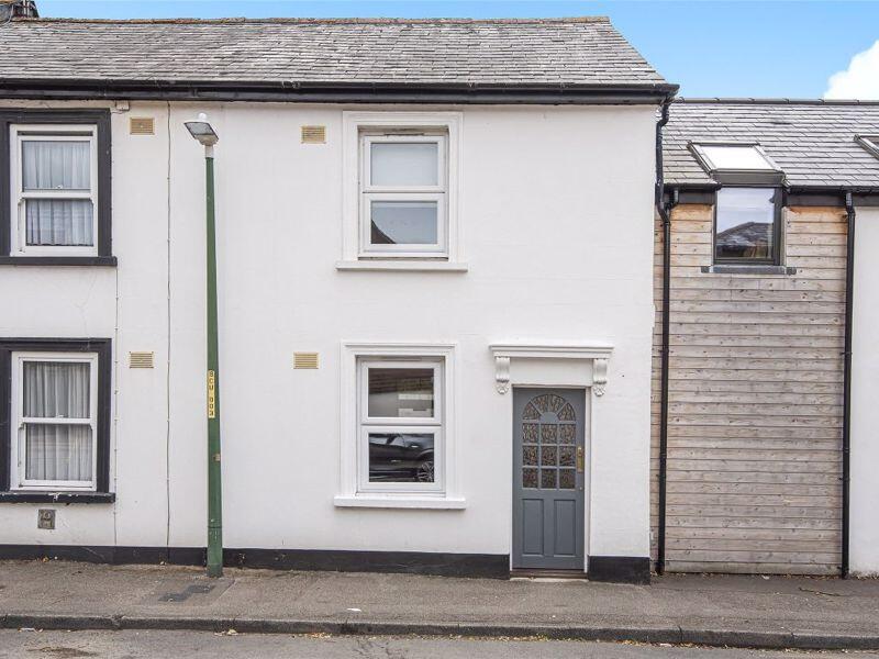 Main image of property: 2 Bedroom Terraced House, Bradbourne Road, Sevenoaks