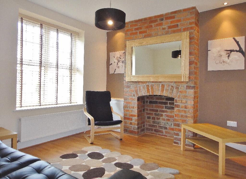 Main image of property: 2 BED STUDENT HOUSE SHARE - NEAR TO UNI - CROOKES 