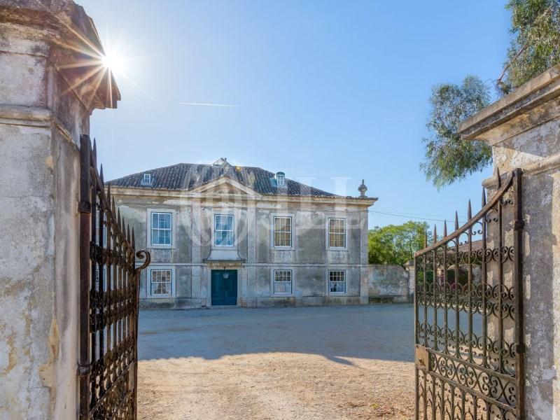 Farm house for sale in Lisbon, Loures, Portugal