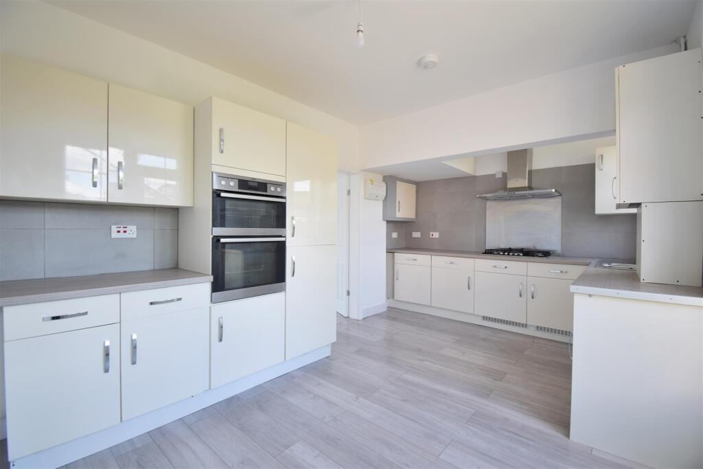 Main image of property: 258 Lydgate Lane, Sheffield