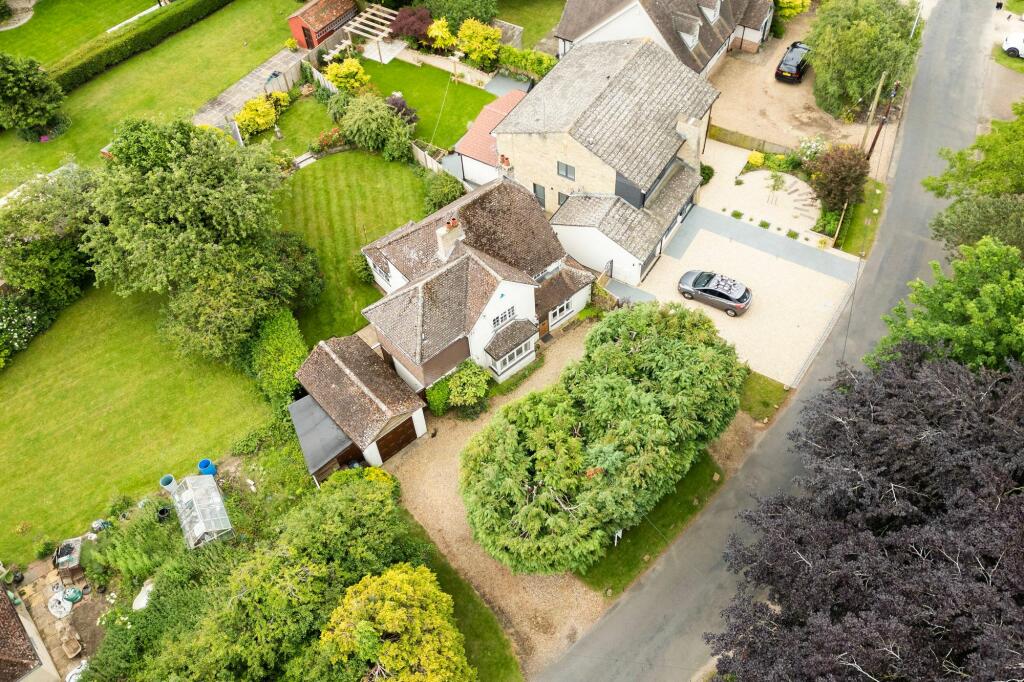 3 bedroom detached house for sale in Picklers Hill, Abingdon, OX14