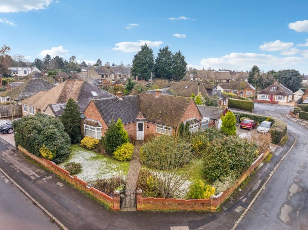 Main image of property: Folly View Road, Faringdon, SN7