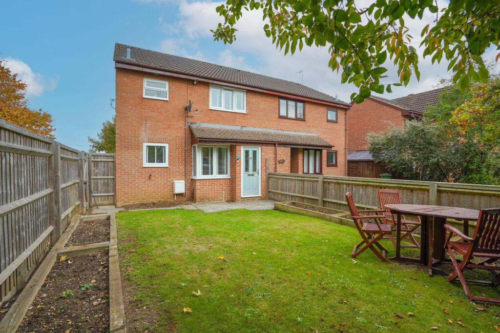 Main image of property: Levery Close, Abingdon, OX14