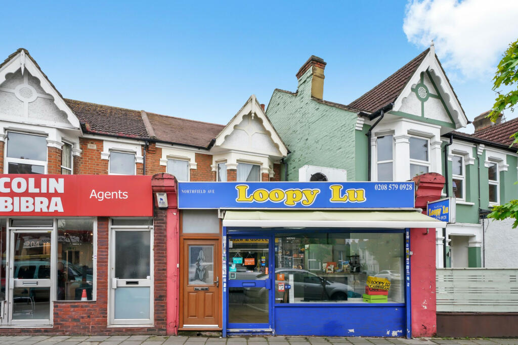 Commercial property for rent in Northfield Avenue, Ealing, W13