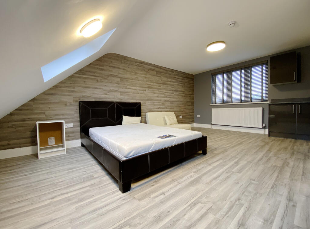 Main image of property: The Crossways, Hounslow, TW5