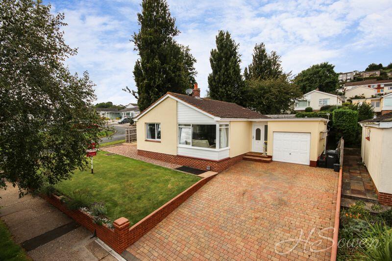 4 bedroom detached bungalow for sale in Helens Mead Road, Torquay, TQ2