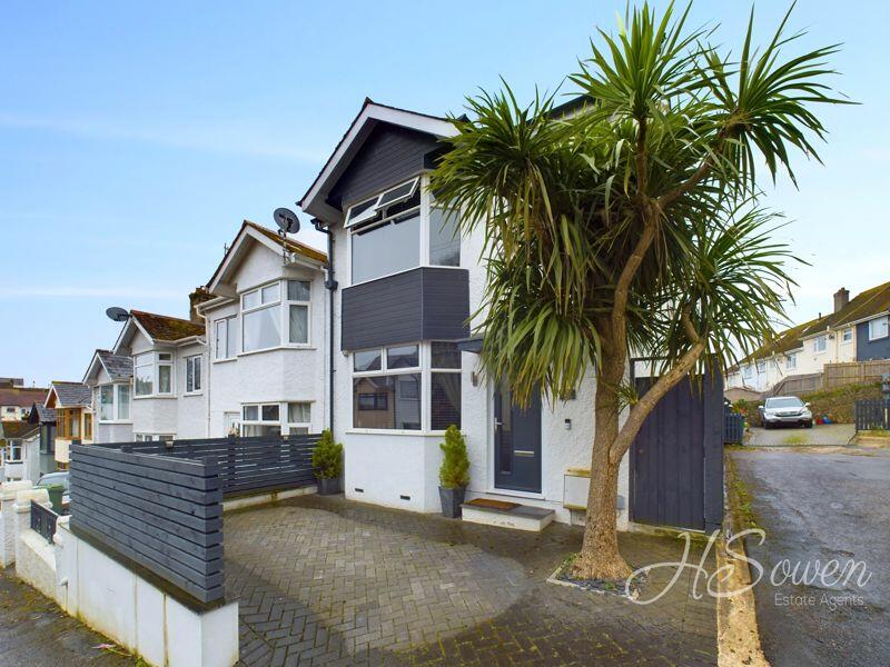3 bedroom end of terrace house for sale in Dower Road, Torquay, TQ1
