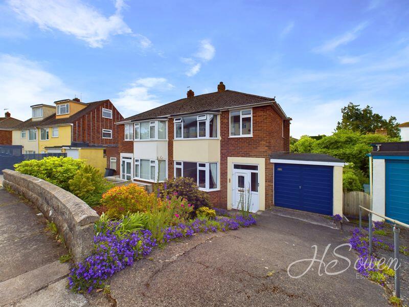 4 bedroom semidetached house for sale in Frobisher Green, Torquay, TQ2