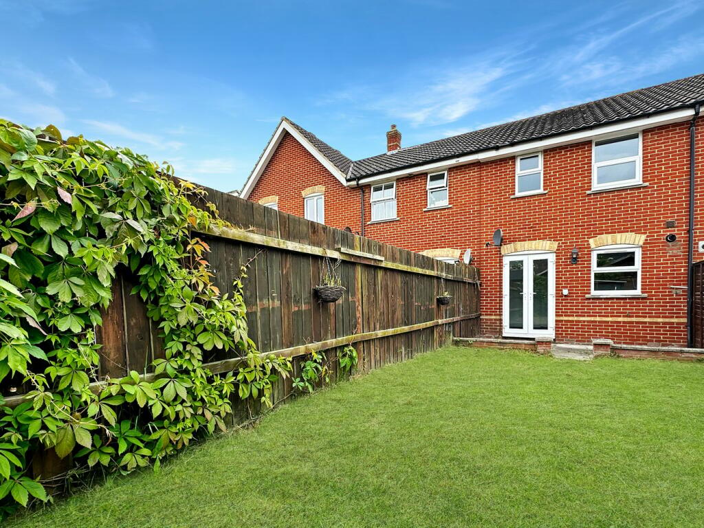 2 bedroom house for sale in Keeble Way, Braintree, CM7